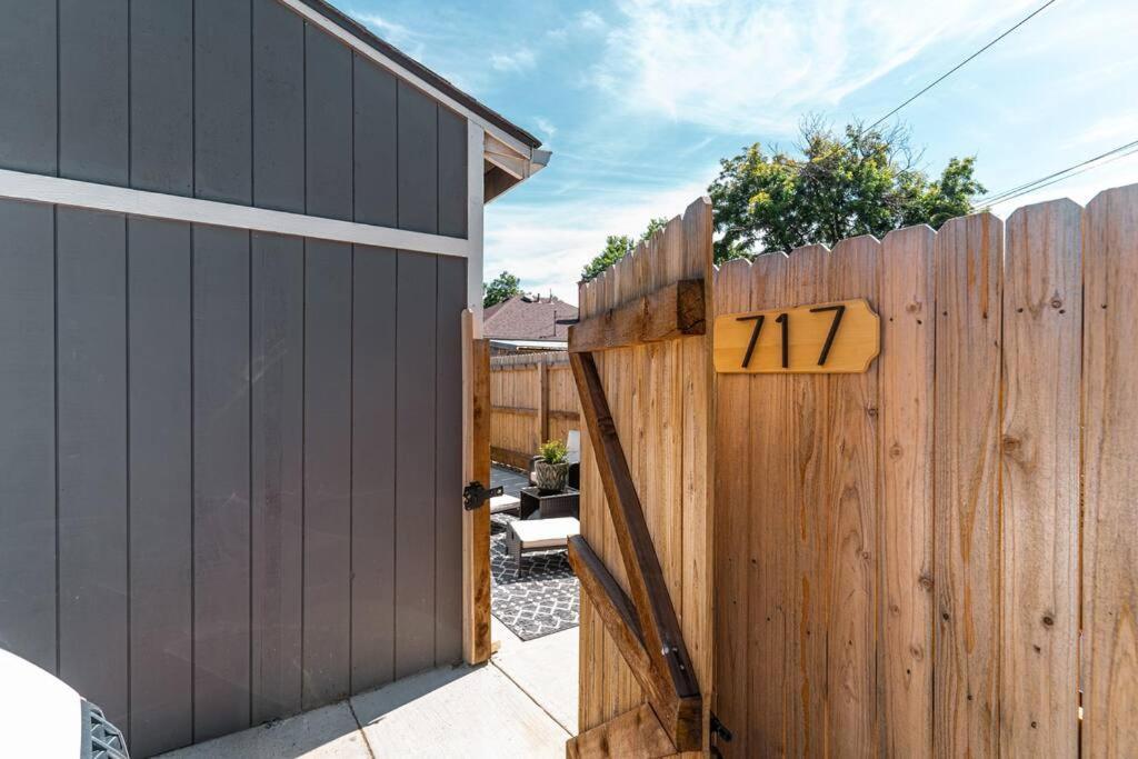 Beautiful Denver Carriage House Exterior photo