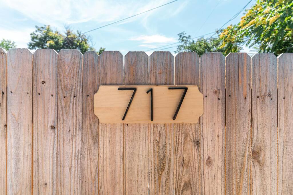 Beautiful Denver Carriage House Exterior photo